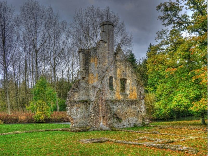 A charming Cotswold village - www.luxurycolumnist.com