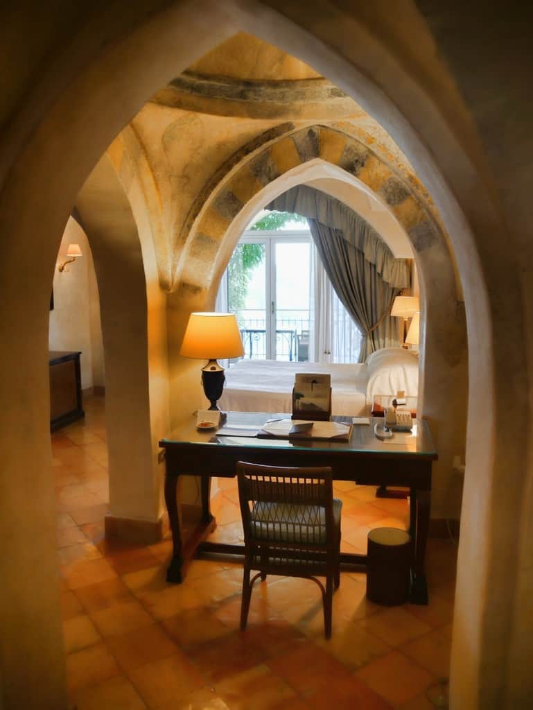 Belmond Caruso room