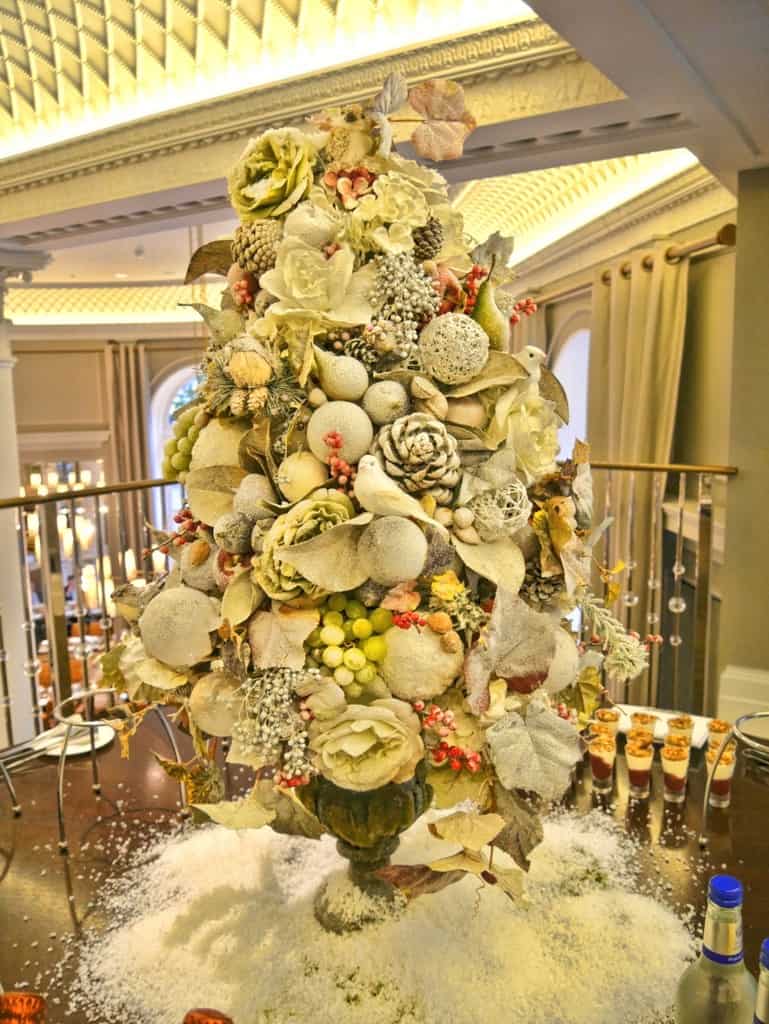Corinthia Hotel London Christmas tree