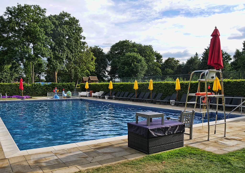 runnymede_hotel_pool