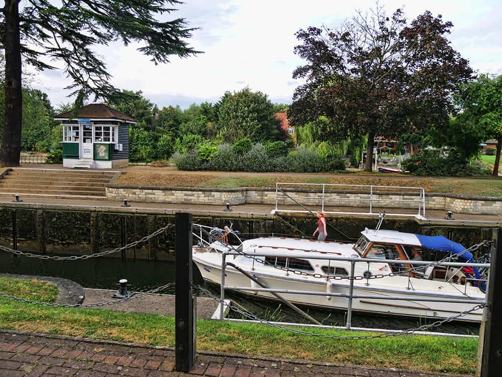 runnymede_lock_surrey