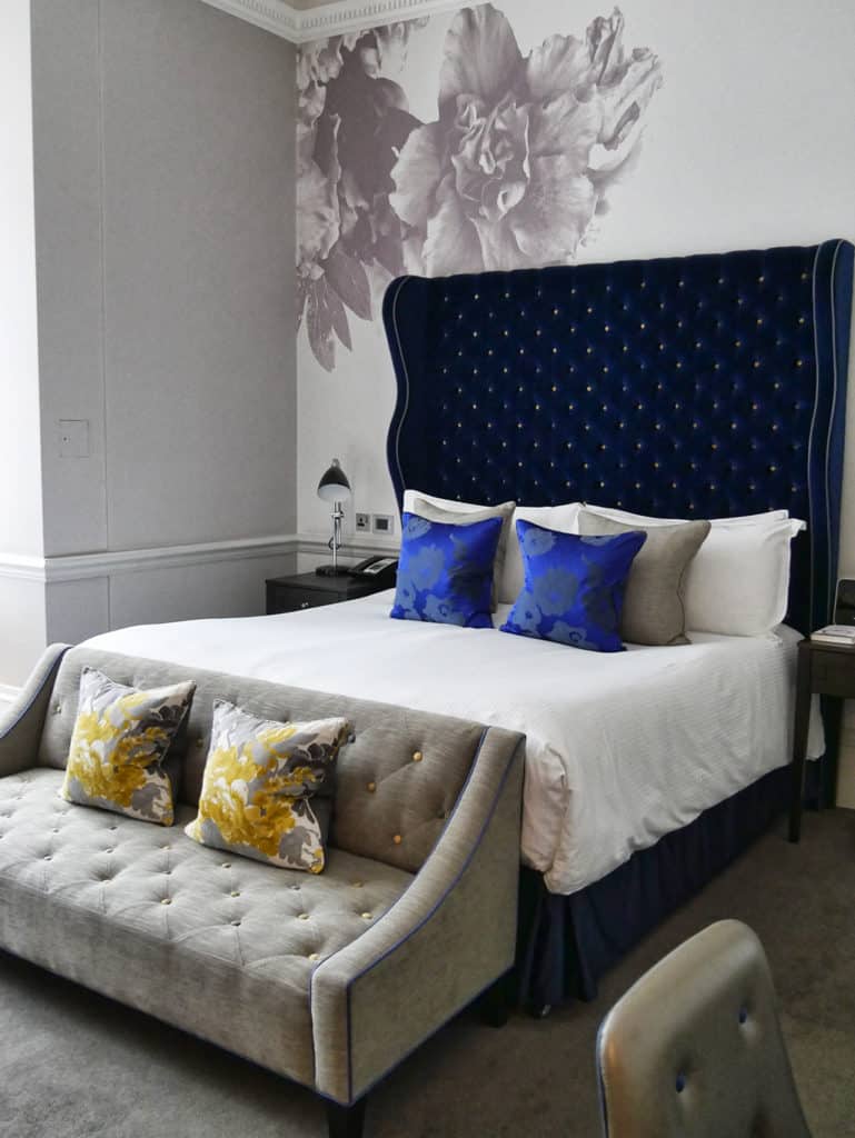 ampersand_bedroom