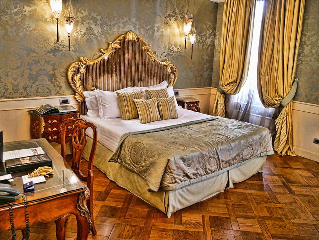 Baglioni Luna bedroom