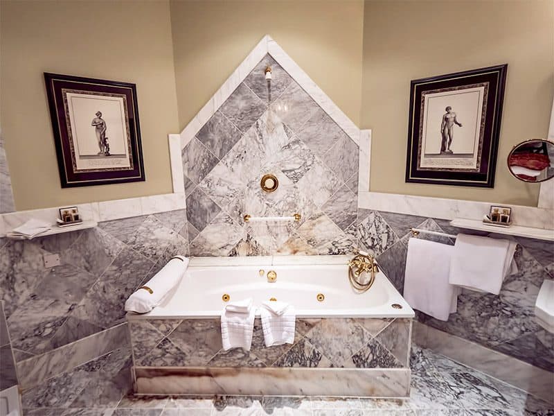 Marlfield House Print Room bathroom