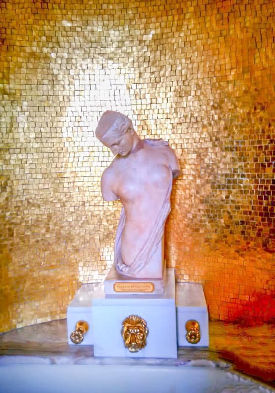 Virginia Courtauld's bathroom