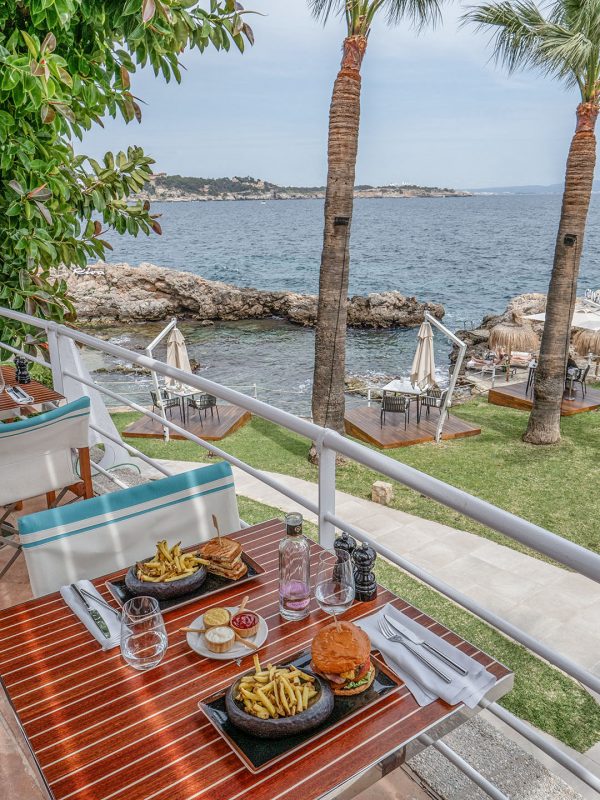 Lunch at Riva Lounge