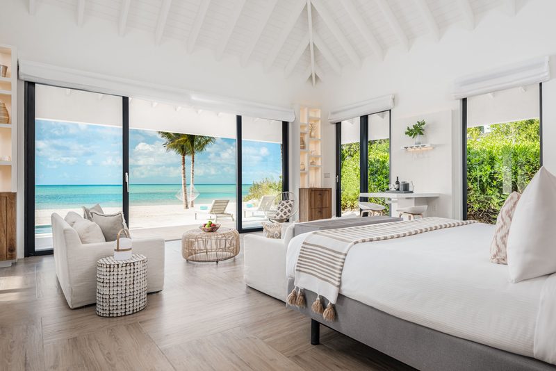 Ambergris Cay - Beachfront pool suite